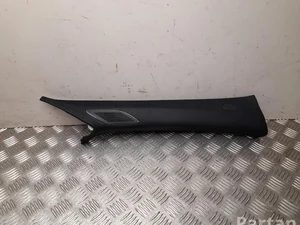 Mercedes-Benz A 177 690 81 02 / A1776908102 A-CLASS W177 2020 Tapisserie voiture right side