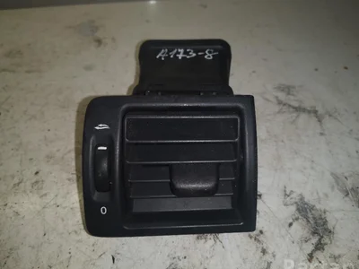 Volvo 30715099 C30 2007 Prise d'air / Conduit d'air d'admission - Image 1