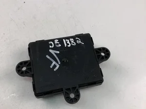 Volvo 31343042 V60 2013 БУ двери