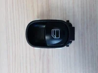 Mercedes-Benz A 203 820 02 10 / A2038200210 C-CLASS (W203) 2007 Bouton de lève-vitre