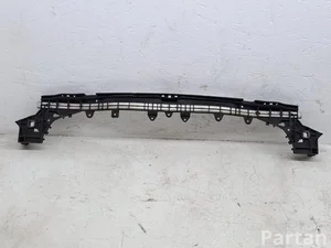 Mercedes-Benz A2056204101 C-CLASS (W205) 2015 Soporte del parachoques