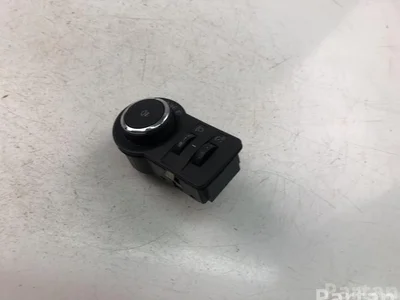 Opel 13268704 ASTRA J 2013 Interrupteur de lumière - Image 1