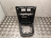 Gebrauchtes Original Volkswagen 5TB 864 263 D, 5TB 863 284 / 5TB864263D, 5TB863284 TOURAN (5T1) 2017 Blende Mittelkonsole