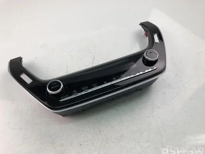 Toyota 55900-02E10 / 5590002E10 COROLLA седан (_E18_, ZRE17_) 2016 Панель управления автом.сист. кондиционера - Изображение 1