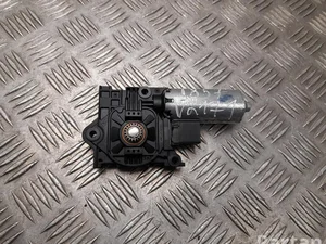 Volvo 10028320C, NRAL0011-00 / 10028320C, NRAL001100 XC90 II 2016 Moteur de toit coulissant