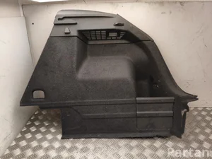 Audi 83A 863 880 D / 83A863880D Q3 (F3B) 2025 Poszycie bagażnika z prawej