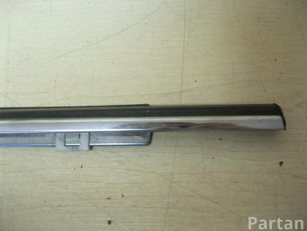 LEXUS IS II (GSE2_, ALE2_, USE2_) 2007 Cover, window frame Right Rear