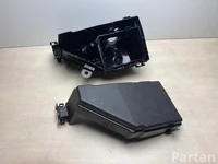 Renault 284B96US0A AUSTRAL 2024 Saugiklių dėžė