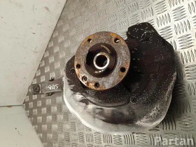 Porsche CAYENNE (92A) 2017 Wheel Bearing Housing Right Front - Image 1