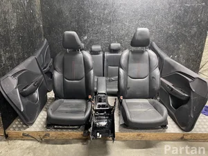 Lexus LBX 2025 Комплект сидений Обивка двери Подлокотник 