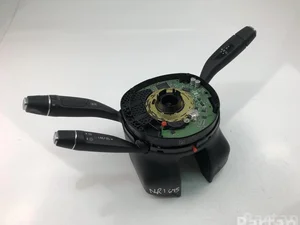 Mercedes-Benz 123900; 410357 / 123900, 410357 KLASA C (W205) 2015 Dźwignia kolumny kierowniczej (przycisk wielofunkcyjny)