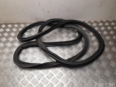 Mercedes-Benz A 167 740 86 00 / A1677408600 GLE (C167) Coupé 2021 Joint - Image 1