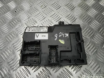 Mazda DF76-67560-E / DF7667560E 2 (DE) 2009 Unité de commande de carrosserie BCM FEM SAM BSI - Image 1