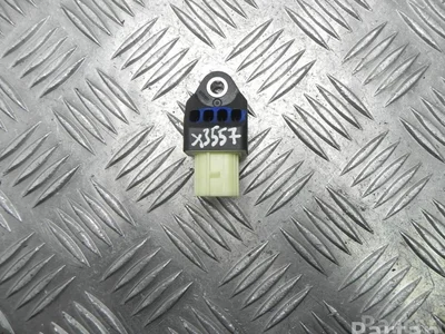 Lexus 89831-0E100 / 898310E100 RX (_L1_) 2013 Capteur d'impact (systèmes d'airbag) - Image 1