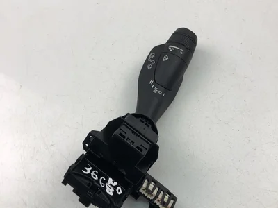 Volvo 31674103 V60 2012 Levier /Interrupteur de lave-glace/nettoyage - Image 1