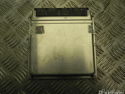 Mercedes-Benz A 611 153 74 79 / A6111537479 C-CLASS (W204) 2012 Unité de contrôle moteur - Image 1