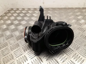 Mercedes-Benz A6540905801 C-Class estate (S206) 2022 Prise d'air / Conduit d'air d'admission