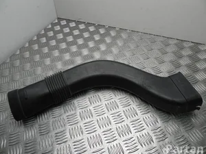 BMW 7624031 5 (F10) 2011 Prise d'air / Conduit d'air d'admission