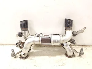 Maserati 670213187, 670213185 MC 20 Cielo 2023 Silencieux