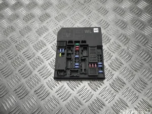 Nissan 284B7-5SA3A / 284B75SA3A LEAF (ZE1) 2019 Boîte à fusibles