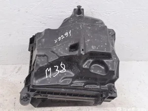 Ford JX619643CA Kuga III 2020 Boîtier de filtre à air