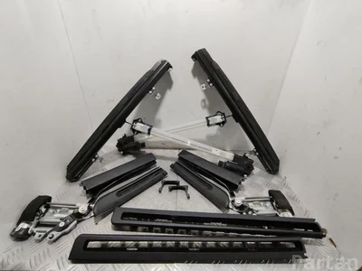 Porsche 97053697500, 97053697600, 97053658500, 97053658600, 97055564001 PANAMERA (970) 2013 Rideau de porte right side - Image 1