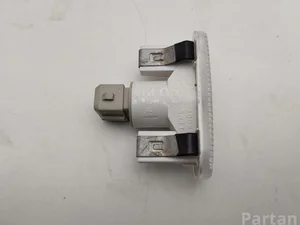 Aston Martin 93B6-13A210-AA / 93B613A210AA Vantage Coupe 2009 Éclairage intérieur