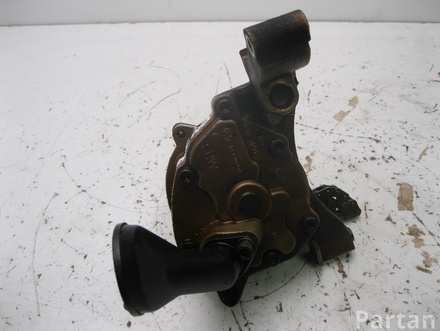 VW 03C 115 121 C, 03C 103 669 E / 03C115121C, 03C103669E GOLF V (1K1) 2008 Oil Pump