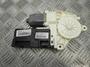 Renault 807300002R LAGUNA III Grandtour (KT0/1) 2013 Moteur de lève-vitre