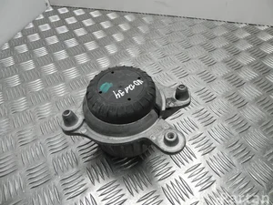 Mercedes-Benz A 205 240 66 17 / A2052406617 C-CLASS (W205) 2015 Support moteur