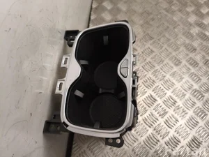 BYD UKEAU-5305200A / UKEAU5305200A SEALION 7 2026 Cup holder