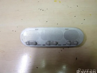 Nissan 8200073234 NOTE (E11, NE11) 2010 Lumière intérieure - Image 1