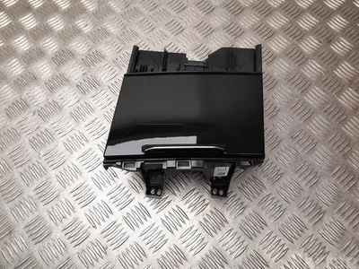 Kia 84630-R2700 / 84630R2700 Sportage V NQ5 2023 Bac de rangement - Image 1