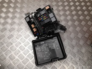 Kia 912B6-D4680 / 912B6D4680 OPTIMA Sportswagon 2017 Boîte à fusibles