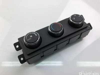 Dodge K55111313AB JOURNEY 2010 Contrôle automatique de la climatisation - Image 1