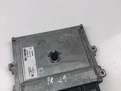 Renault 237109221R; 237105499R / 237109221R, 237105499R CLIO IV (BH_) 2015 Control unit for engine - Image 1