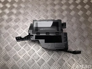 Toyota 83108-47080, 83108-47080-F / 8310847080, 8310847080F PRIUS (_W5_) 2016 Unidad de control para proyección de parabrisas