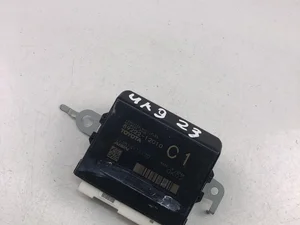 Toyota 89222-12010 / 8922212010 COROLLA ( E210) Sedan 2020 unidad de control