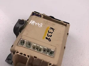 Toyota PPT20GF10 YARIS (_P1_) 2004 Fuse Box