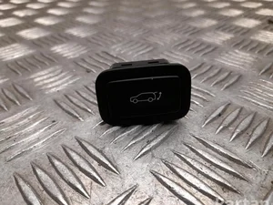Hyundai 81880BE100 Kona II 2023 Bouton du coffre à bagages