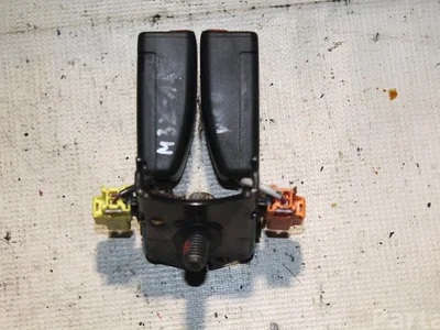 Volvo 31250658 V60 2011 Boucle de ceinture de sécurité - Image 1