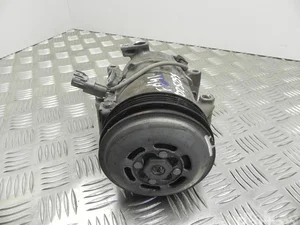 Toyota 447250-2500 / 4472502500 YARIS (_P13_) 2017 Compresseur de climatisation