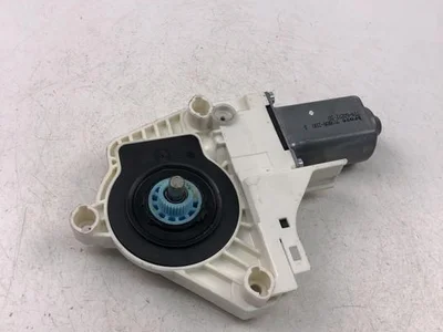 Audi 8K0959801B Q5 (8R) 2013 Moteur de lève-vitre - Image 1