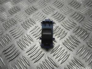 Toyota 84810-05080 / 8481005080 AVENSIS Estate (_T27_) 2016 Bouton de lève-vitre