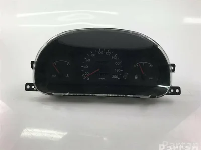 Hyundai 7111-0550 / 71110550 ACCENT Saloon (X-3) 2000 Tableau de bord - Image 1