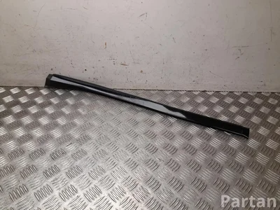 Mercedes-Benz A 253 690 60 00 / A2536906000 GLC (X253) 2016 Other trim detail - Image 1