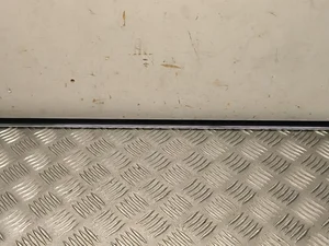 BMW 51 21 7 057 436 / 51217057436 5 (E60) 2008 Pokrywa ramy okna z przodu