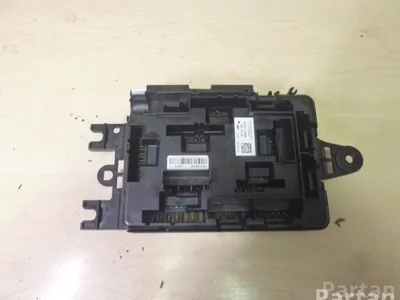 BMW 9228158 , 61149228158 , 9261110 / 9228158, 61149228158, 9261110 3 (F30, F80) 2012 Boîte à fusibles - Image 1