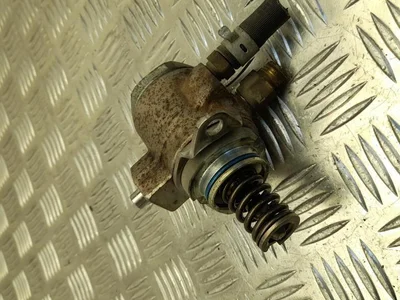 Volkswagen 271208522012 PASSAT Variant (365) 2012 Pompe à haute pression - Image 1