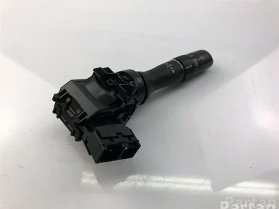 Toyota 17F003LH VERSO (_R2_) 2011 Contrôle / Boutons - Image 1